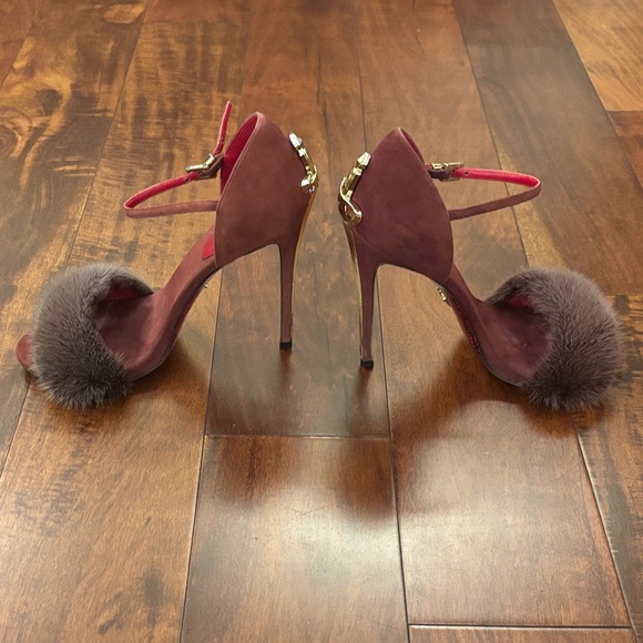 Cesare Paciotti Burgundy Heels with Fur Detail - Picture 6 of 10